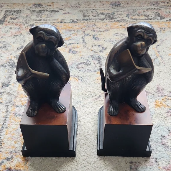 Bronze Monkey Bookends - Picture 2 of 9